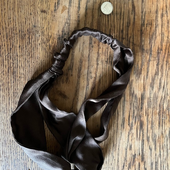 Boutique Lustre washable silk bandeau in lentil - Picture 6 of 6